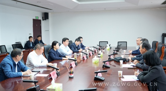 市政府与河南省交通科学技术研究院有限公司举行交流座谈.jpg